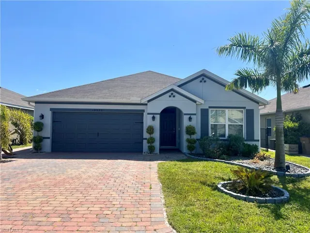 10293 Silver Pond Ln, Lehigh Acres, Florida 33936