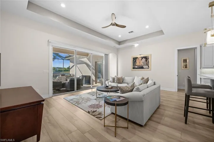 6821 Il Regalo Cir, Naples, Florida 34109