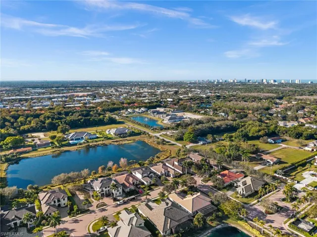 6821 Il Regalo Cir, Naples, Florida 34109