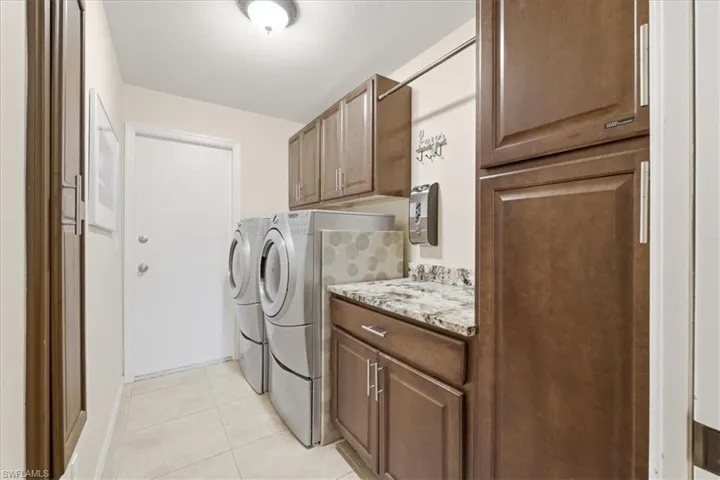 3614 SE 21st  AVE, Cape Coral, FL 33904
