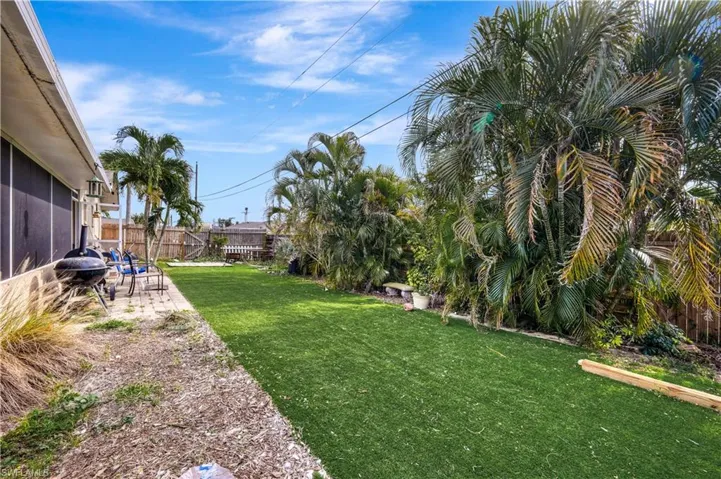 18102 Adams CIR, FORT MYERS FL 33967
