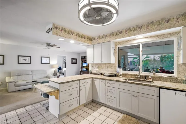18102 Adams CIR, FORT MYERS FL 33967