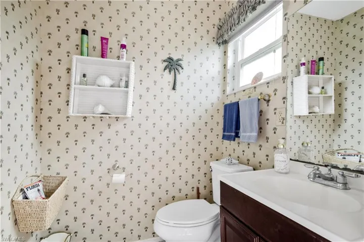 18102 Adams CIR, FORT MYERS FL 33967