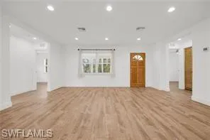 4462 E Riverside  DR, Fort Myers, FL 33905