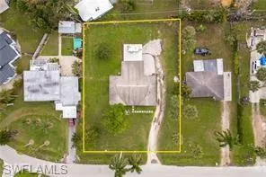 4462 E Riverside  DR, Fort Myers, FL 33905