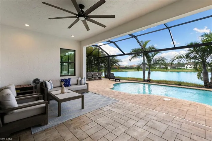 9344 Glenforest Dr, Naples, Florida 34120