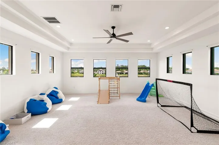 9344 Glenforest Dr, Naples, Florida 34120