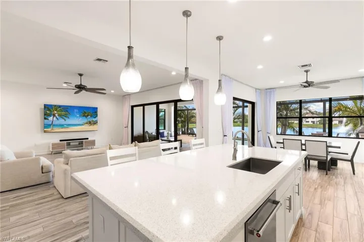 9344 Glenforest Dr, Naples, Florida 34120