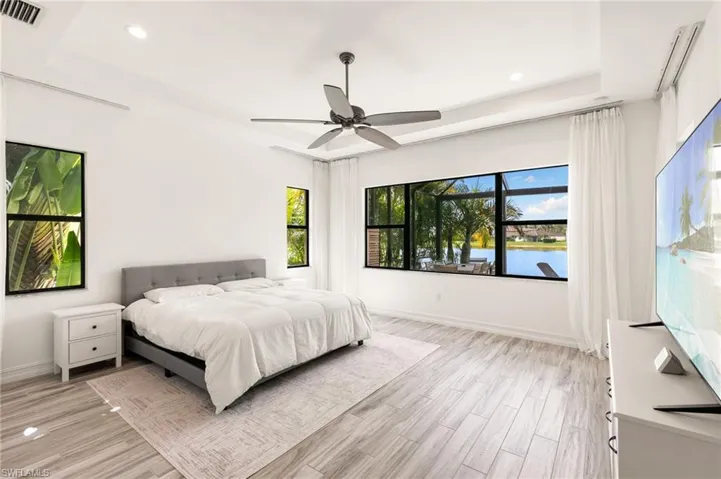 9344 Glenforest Dr, Naples, Florida 34120