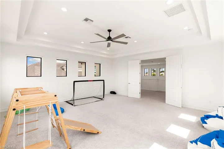 9344 Glenforest Dr, Naples, Florida 34120
