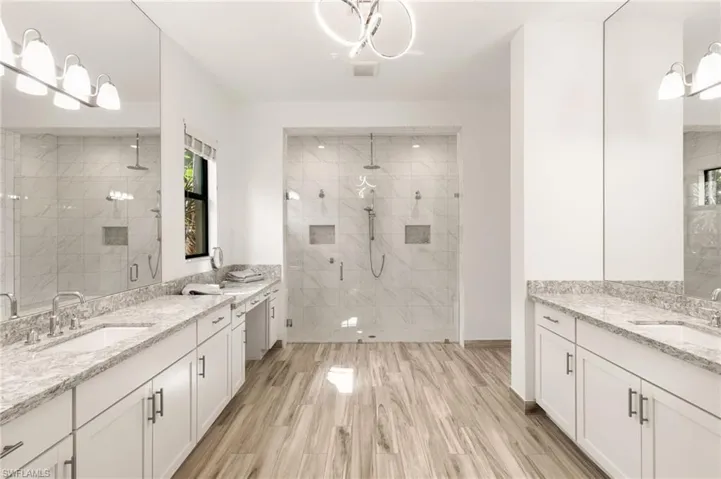 9344 Glenforest Dr, Naples, Florida 34120
