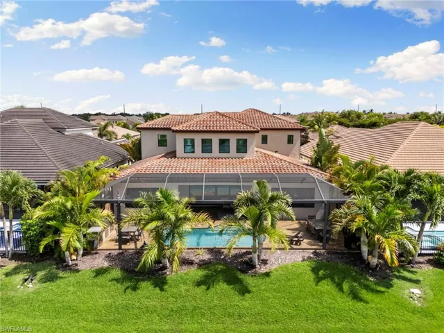 9344 Glenforest Dr, Naples, Florida 34120