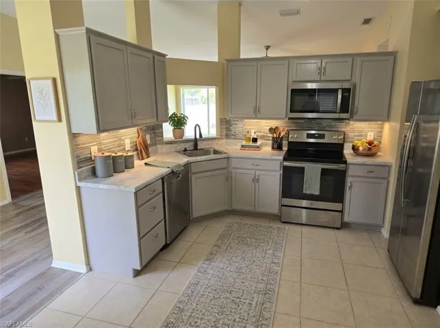 3812 5th St Sw, Lehigh Acres, Florida 33976