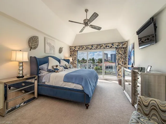 Primary bedroom with private lanai
