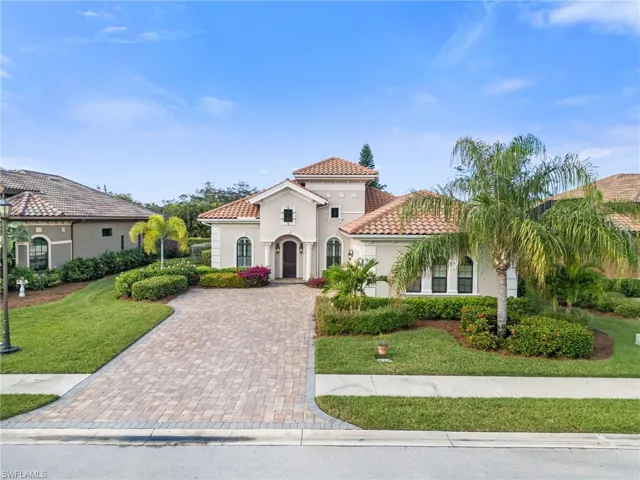 15847  Secoya Reserve  CIR, Naples, FL 34110