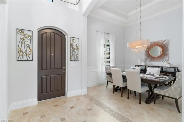 15847  Secoya Reserve  CIR, Naples, FL 34110