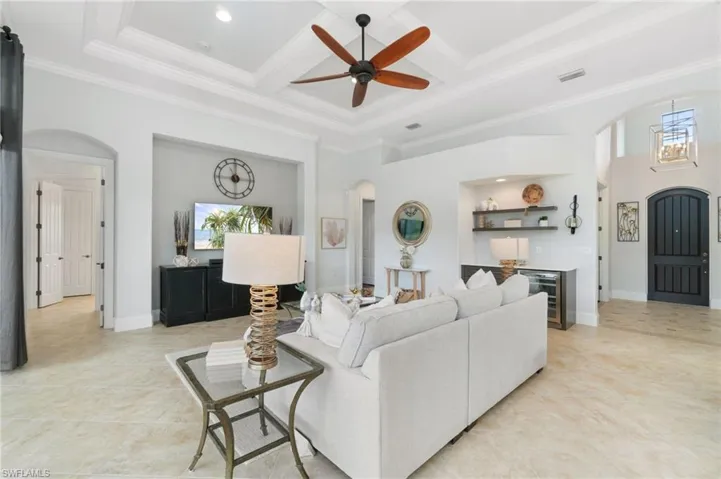 15847  Secoya Reserve  CIR, Naples, FL 34110