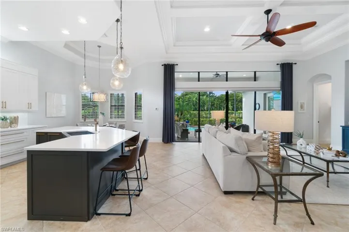 15847  Secoya Reserve  CIR, Naples, FL 34110