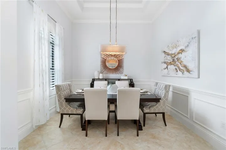 15847  Secoya Reserve  CIR, Naples, FL 34110
