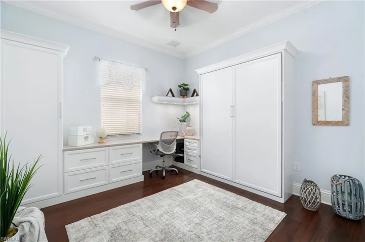 15847  Secoya Reserve  CIR, Naples, FL 34110