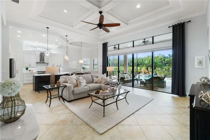 15847  Secoya Reserve  CIR, Naples, FL 34110