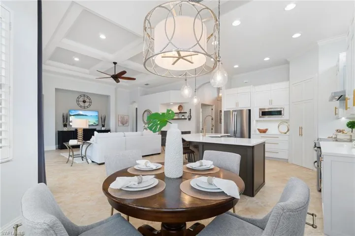 15847  Secoya Reserve  CIR, Naples, FL 34110