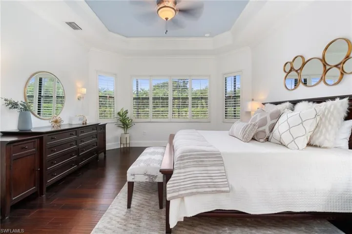 15847  Secoya Reserve  CIR, Naples, FL 34110