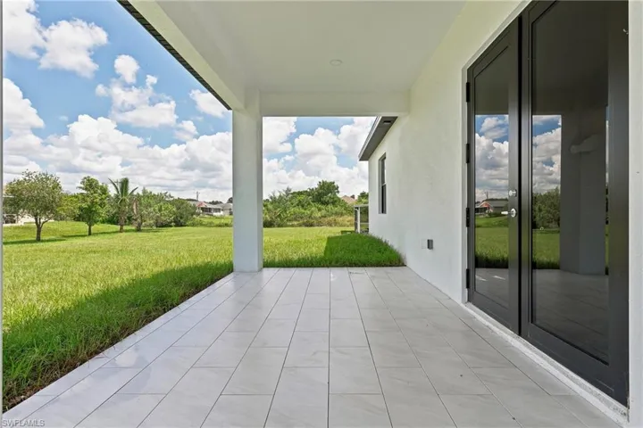 4002 9th St Sw, Lehigh Acres, Florida 33976