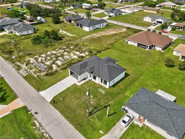 4002 9th St Sw, Lehigh Acres, Florida 33976