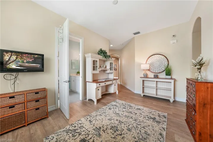 10194  Avalon Lake  CIR, Fort Myers, FL 33913