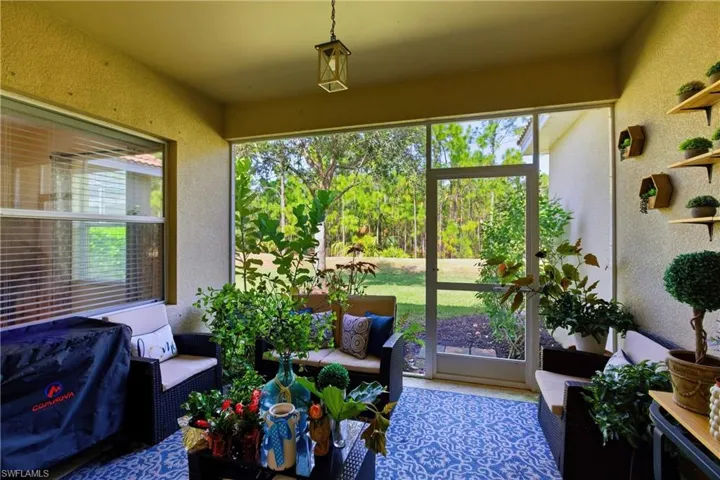 Lanai with a textured wall and plenty of natural light