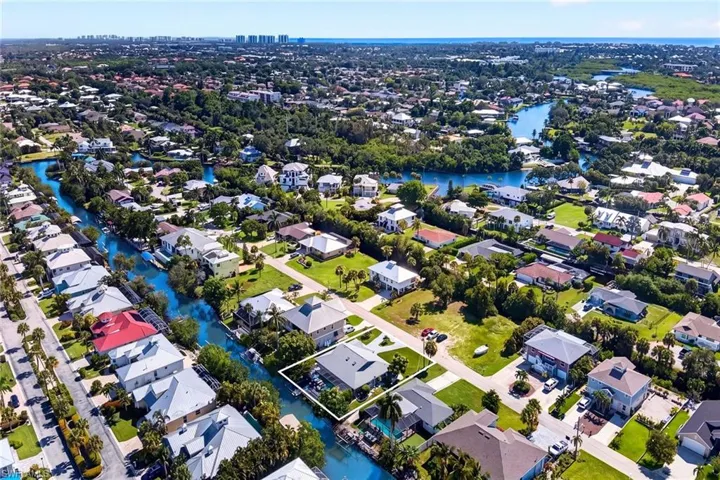 27115 Belle Rio Dr, Bonita Springs, Florida 34135