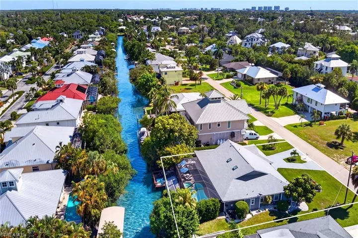27115 Belle Rio Dr, Bonita Springs, Florida 34135