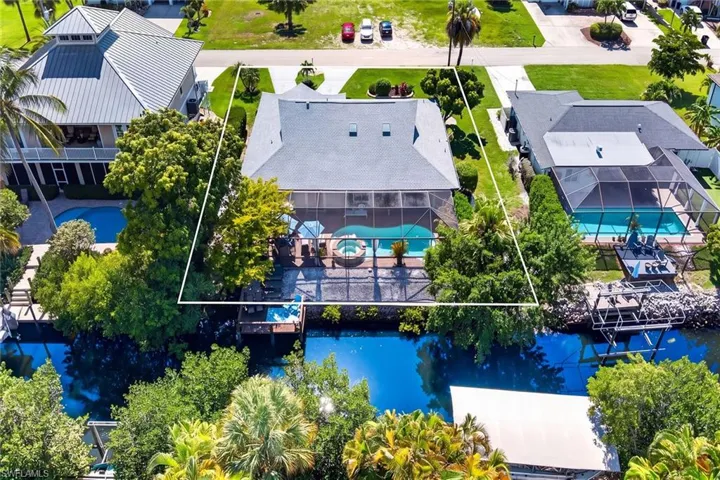 27115 Belle Rio Dr, Bonita Springs, Florida 34135