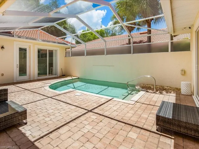 Courtyard Pool w/ Fountain