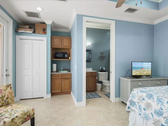 Pool Cabana (3rd Bedroom)