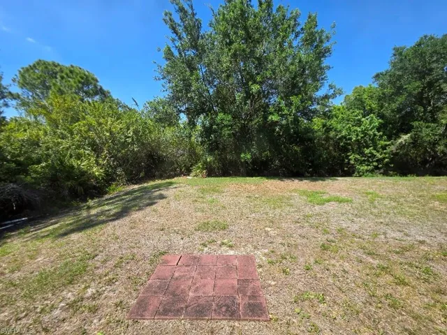 332 Rogen St, Lehigh Acres, Florida 33972
