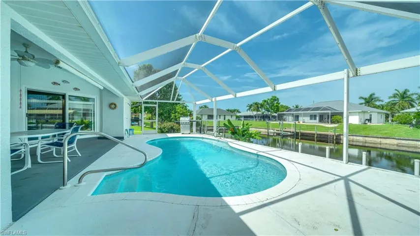 3902 Se 13th Ave, Cape Coral, Florida 33904
