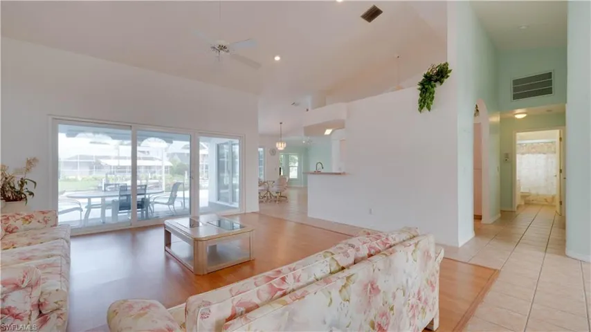 3902 Se 13th Ave, Cape Coral, Florida 33904