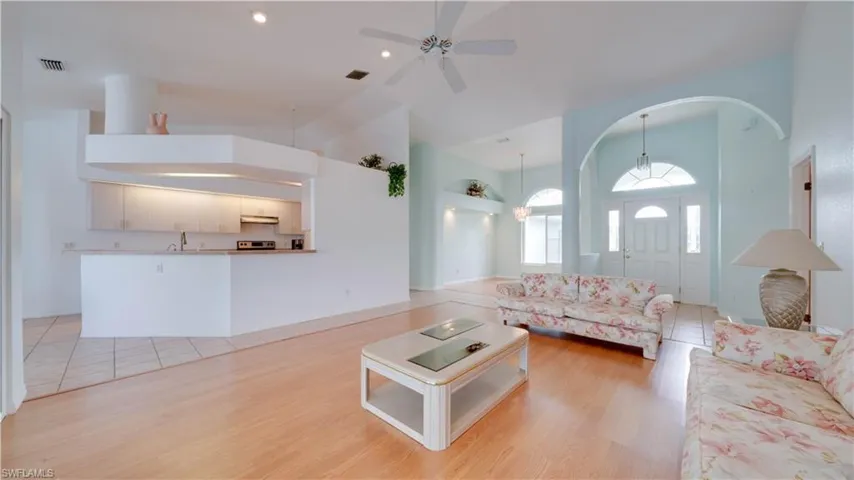 3902 Se 13th Ave, Cape Coral, Florida 33904