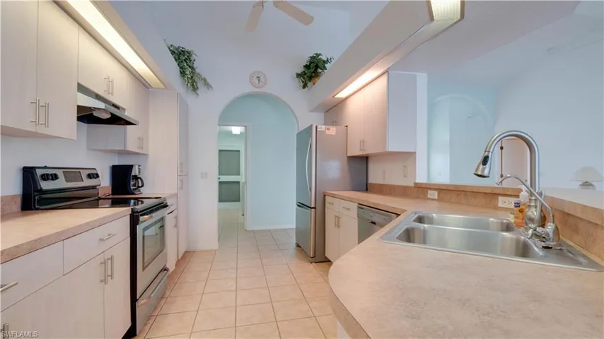 3902 Se 13th Ave, Cape Coral, Florida 33904