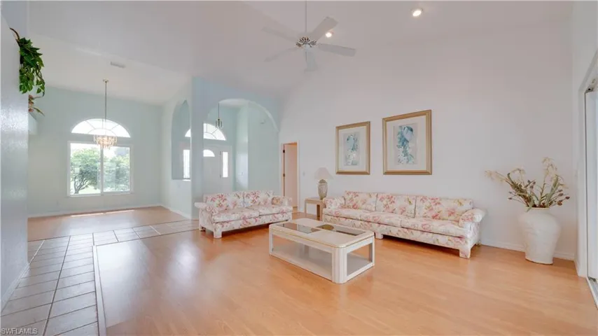 3902 Se 13th Ave, Cape Coral, Florida 33904