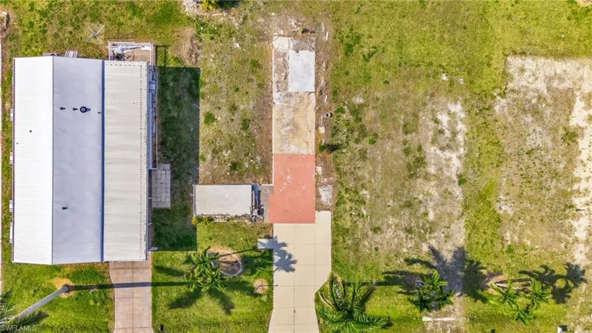 148  Raintree  LN, Fort Myers, FL 33908