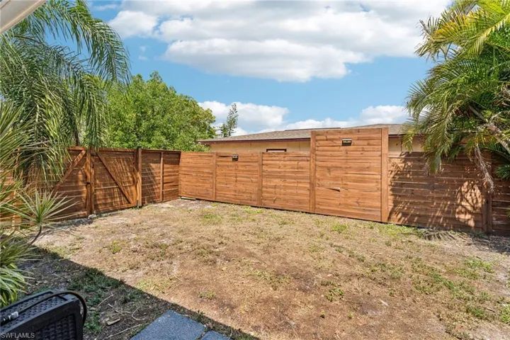 1684  South  DR, Fort Myers, FL 33907