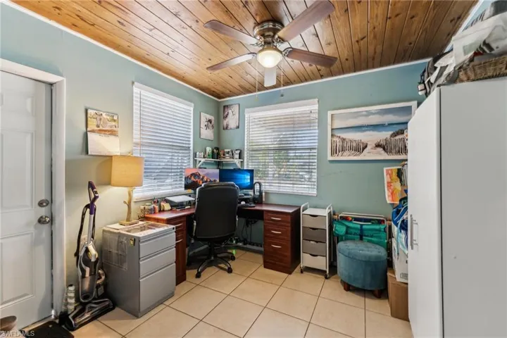 1684  South  DR, Fort Myers, FL 33907
