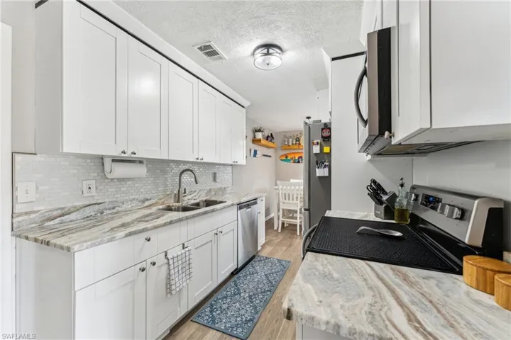 1684  South  DR, Fort Myers, FL 33907