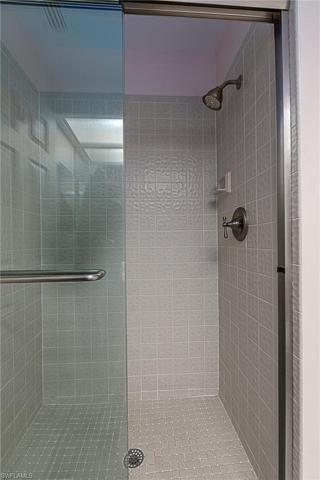 Guest's shower
