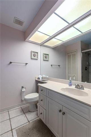 Guest's bathroom