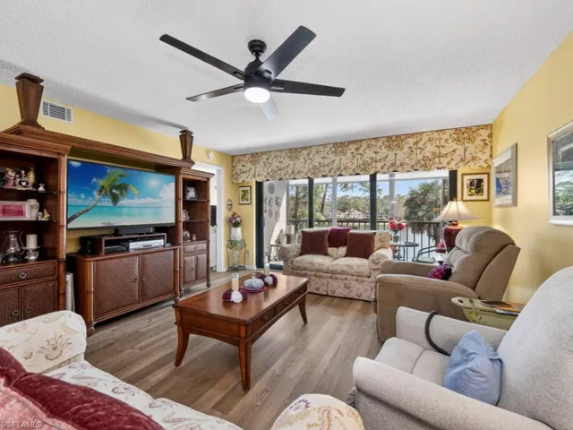 5792 Deauville Cir A207, Naples, Florida 34112
