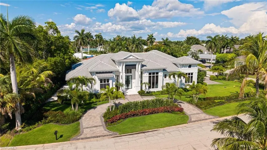 710 Willowhead Dr, Naples, Florida 34103